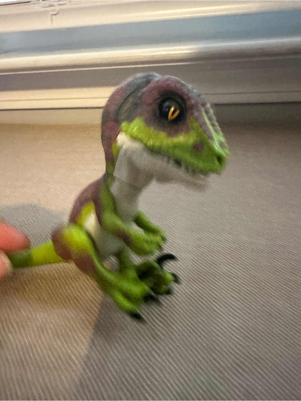 Lot of 7 WowWee Fingerlings Untamed Raptor Dinosaurs Sounds Chomping EUC - Picture 7 of 10